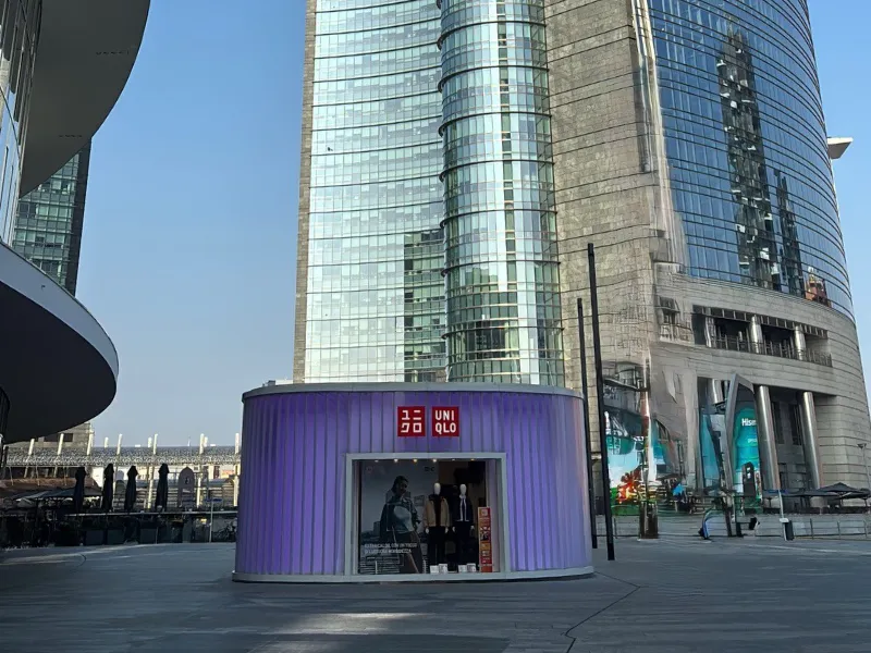 bussola-d-ingresso-store-uniqlo-2